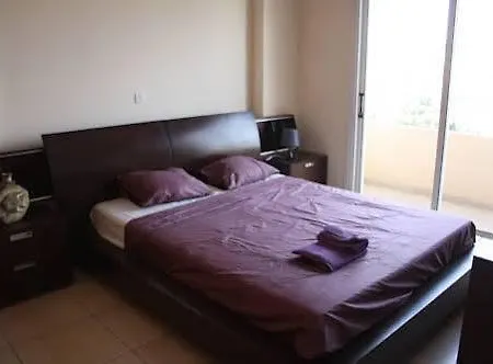 Capella * Lárnaca